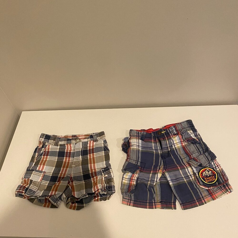Plaid cargo shorts